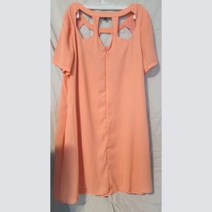 Cute peach / salmon colored mod Style dress